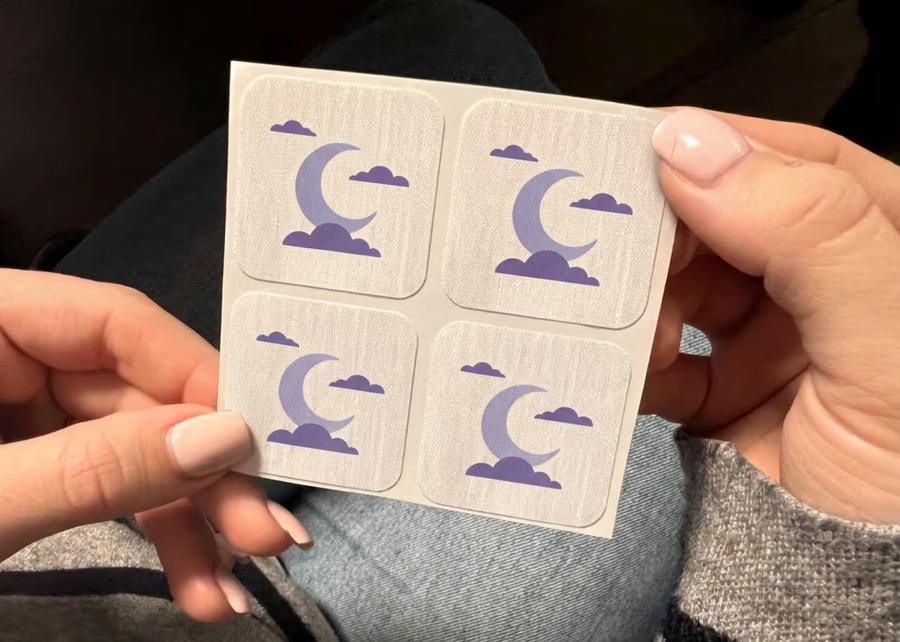 Lunavelle sleep patches held in hand